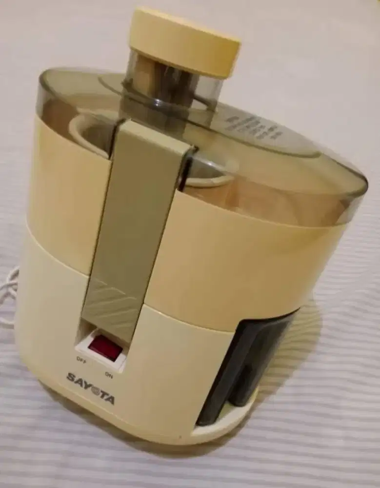 Juicer merek SAYOTA
