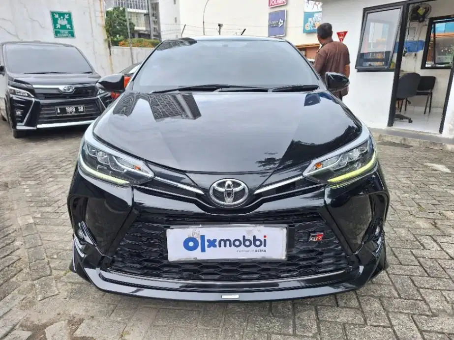 LOW DP Toyota Yaris 1.5 S GR Sport Bensin-AT 2022 DKK