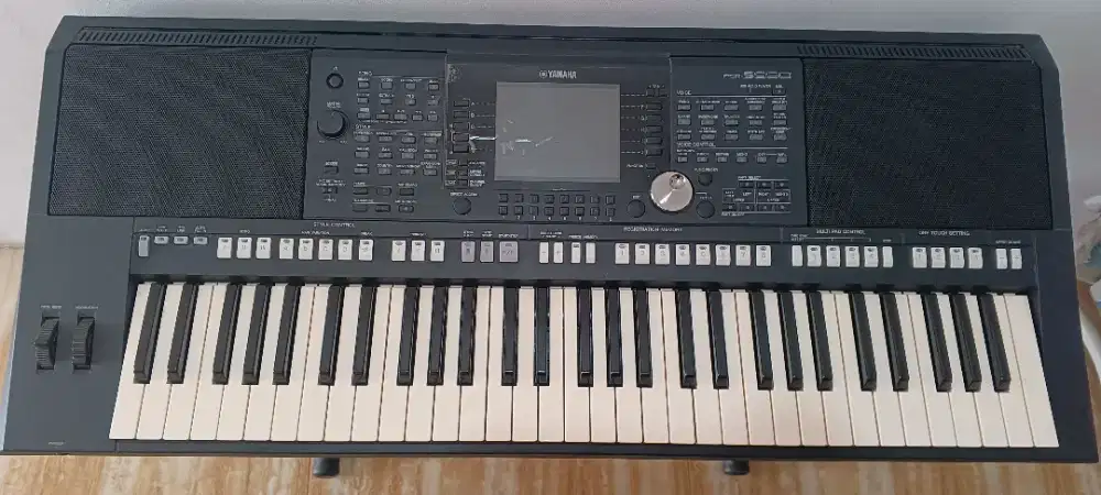 Keyboard Yamaha PSR-950 (Like New)