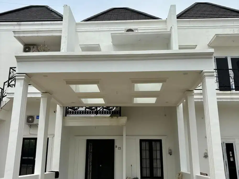 Rumah Mewah Di Town house Sriwijaya, Lebak murni, Palembang