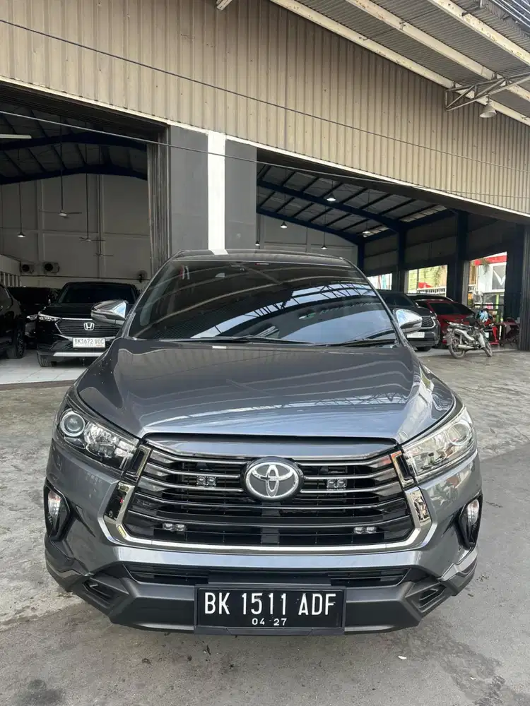 Toyota Kijang Innova 2.4 Venturer AT 2022