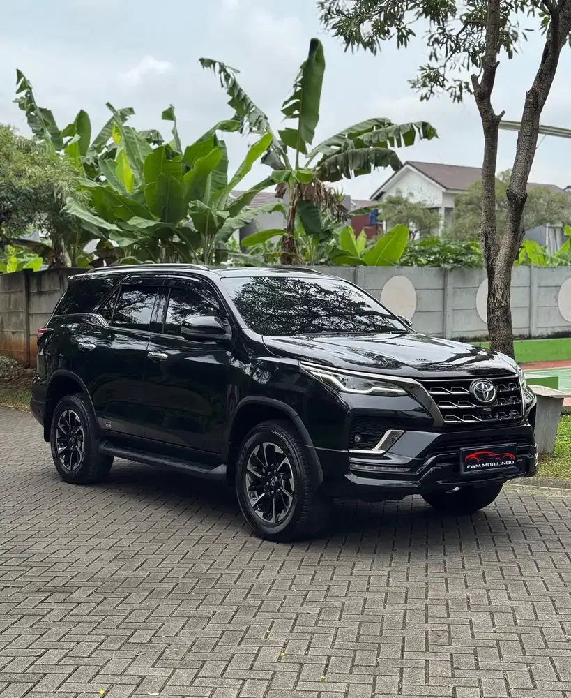 Toyota Fortuner 2.4 VRZ GR AT 2021