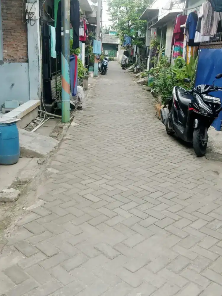 Dijual rumah diperum bumiadri pasarkemis tangerang  banten
