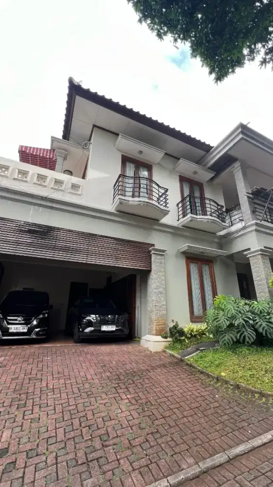 Di Jual Town House Exclusive, hanya ada 4 rumah,