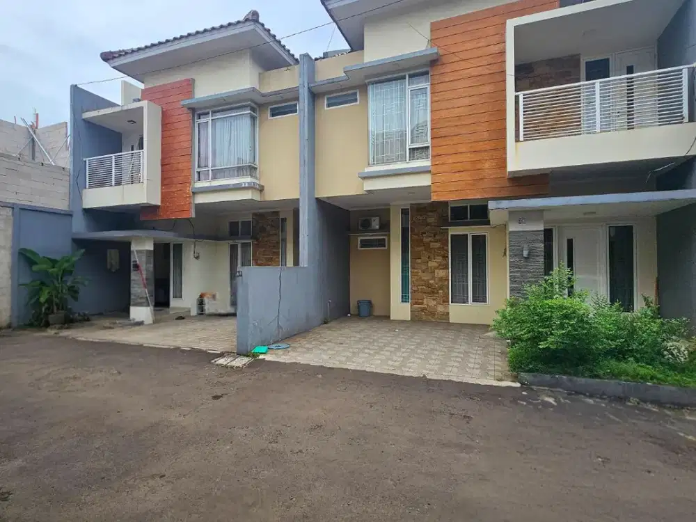 MURAH!Bawah NJOP! Rumah Jagakarsa, Cipedak Dijual. NEGO