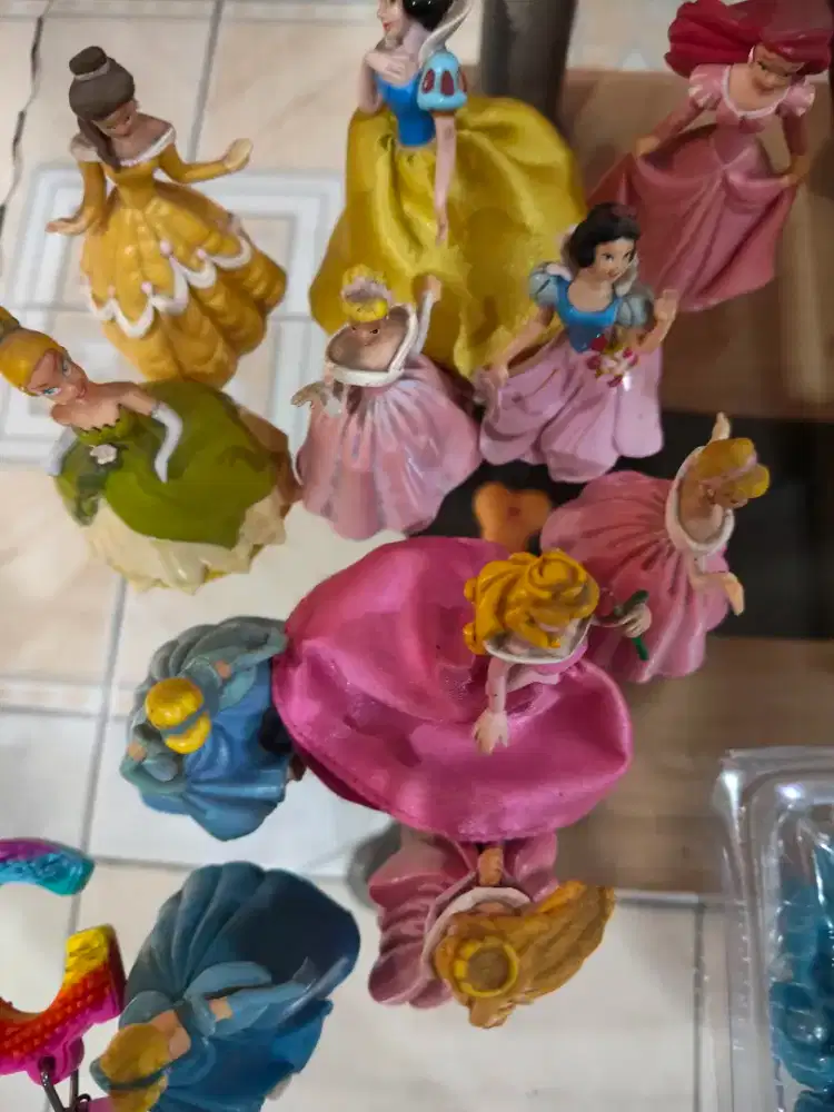 Koleksi anak perempuan