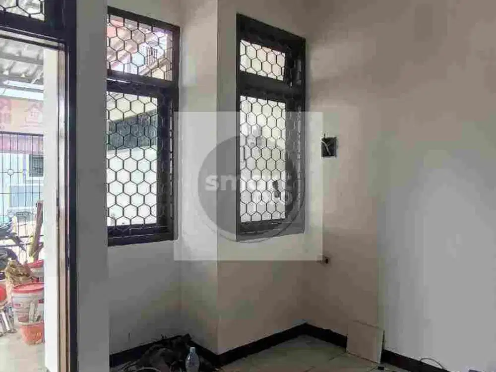 Rumah 2 lantai Cipondoh, siap huni, bisa KPR