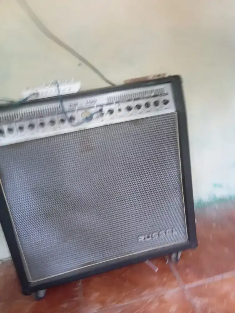 Russell KB 100 sound