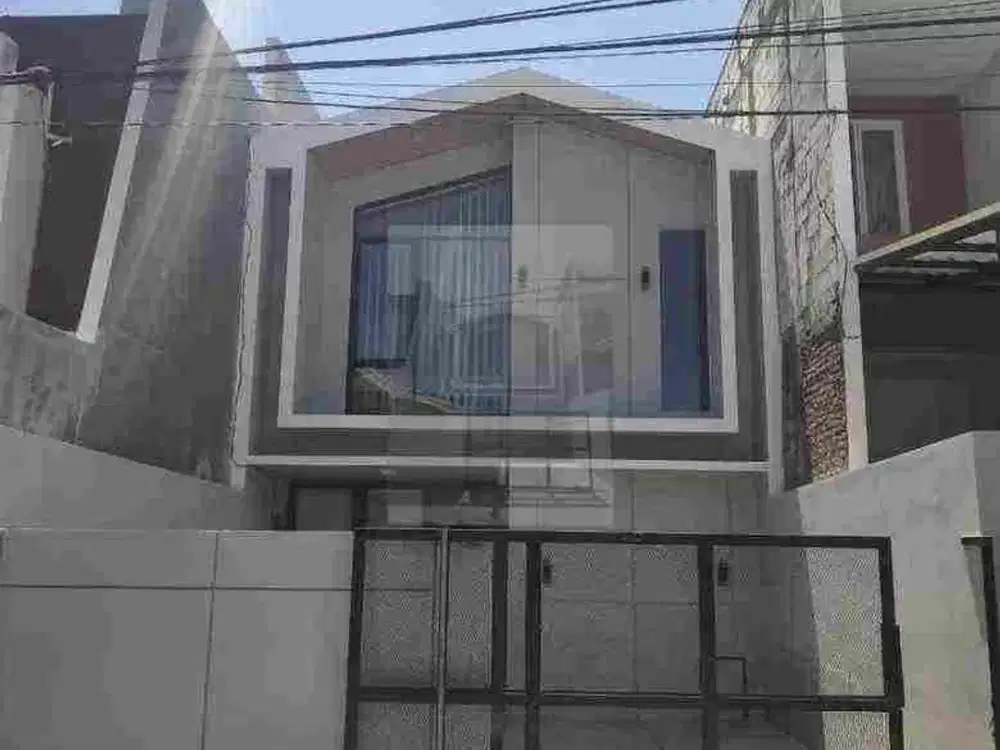 Dijual rmh full  furnish interior baru gress mulyosari utara