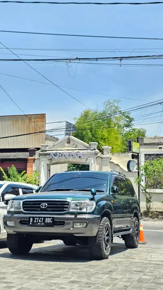 Landcruiser vx100 limited hijau 2002