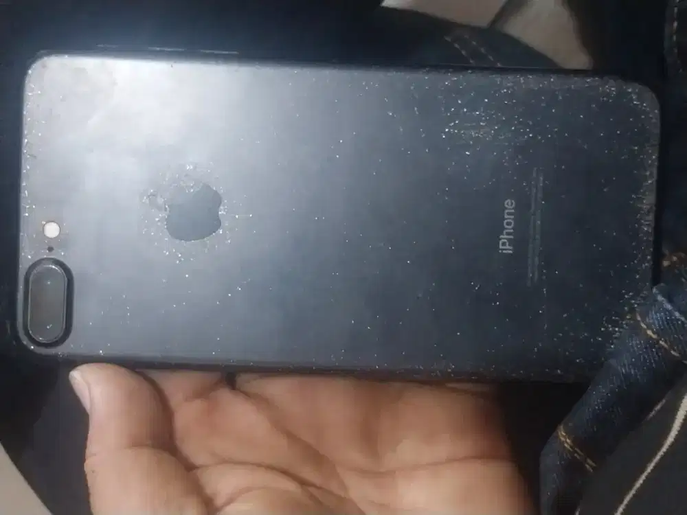 Iphone 7+ internal 32