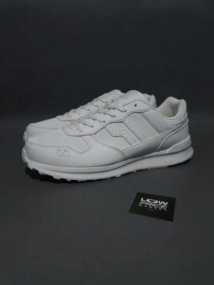SEPATU PIERO JOGGER ALL WHITE