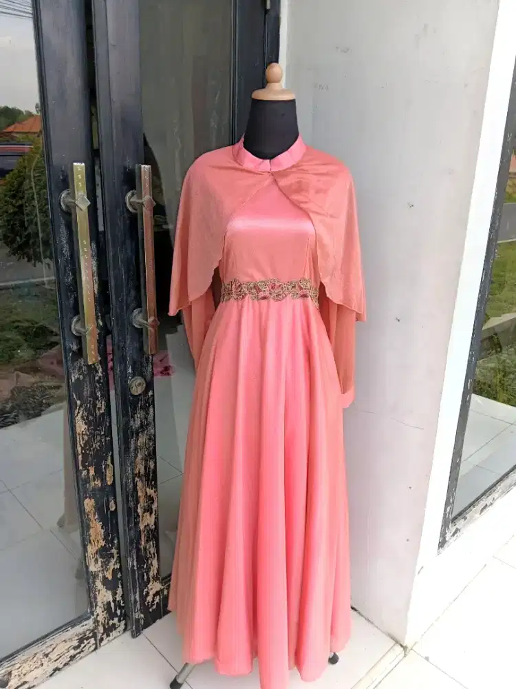 Dress pesta ( preloved )