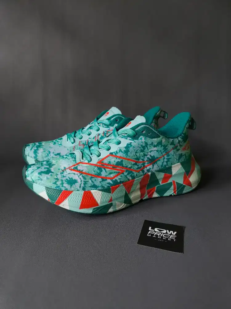 SEPATU RUNNING MILLS ENERMAX NERGETIC M2