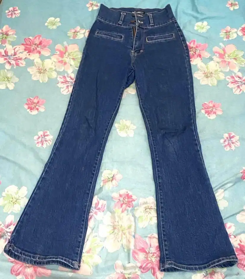 Celana Jeans Wanita Highwaist Cutbray