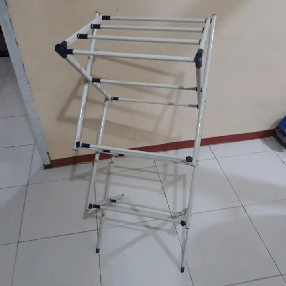 Jemuran handuk informa