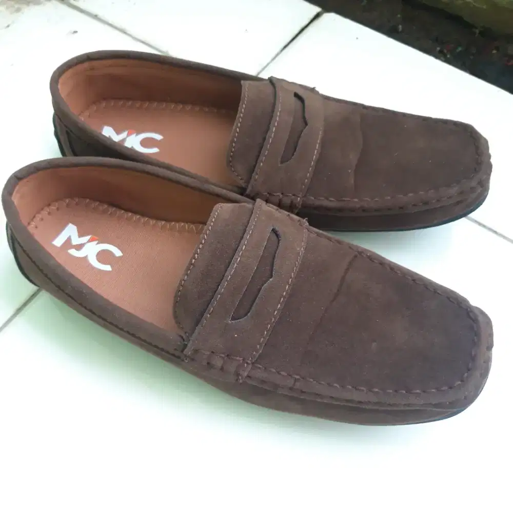Sepatu formal kerja loafers coklat tua