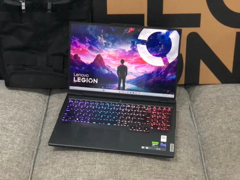LENOVO LEGION CORE i9-13900HX RTX 4070 RAM 32 SSD 2 TB GARANSI ON
