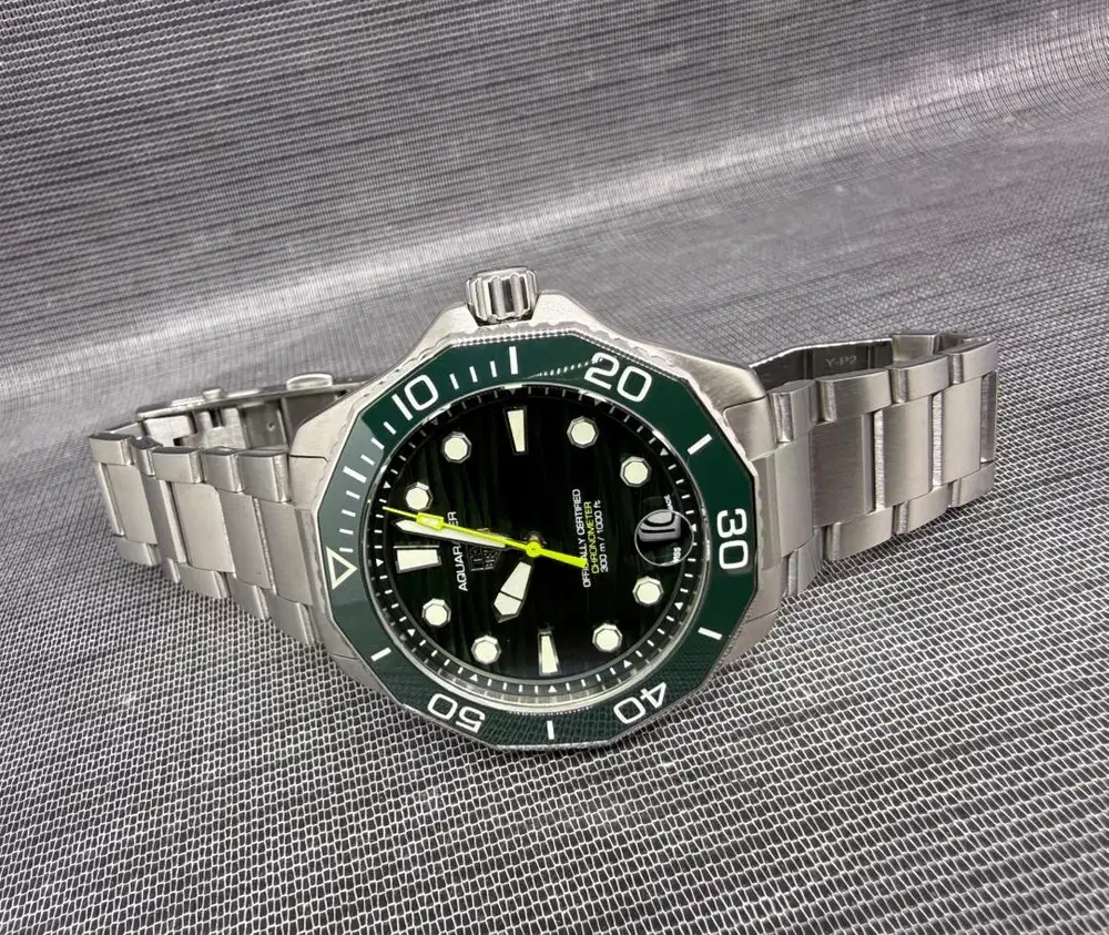 Tag heuer proffesional 300 aquaracer