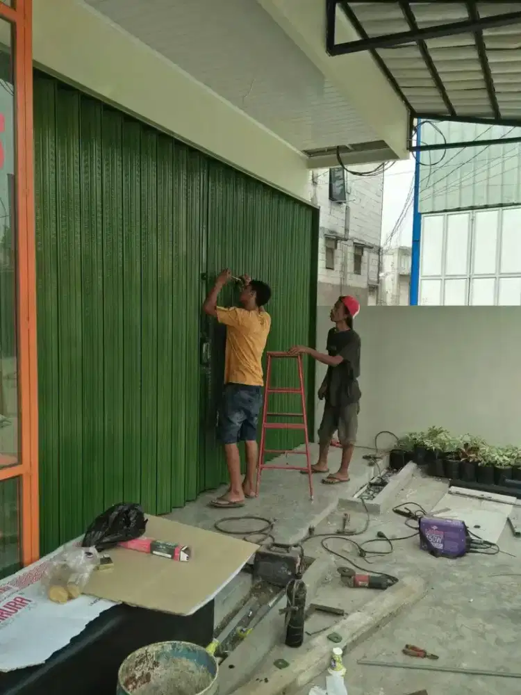 Folding gate/pintu harmonika