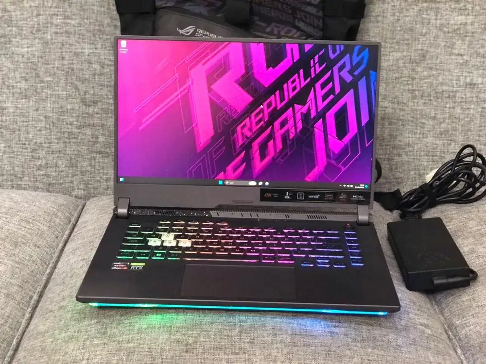 ASUS ROG G513RM RYZEN 9 6900HX RTX 3060 RAM 32 SSD 1 TB LAYAR 2.5K