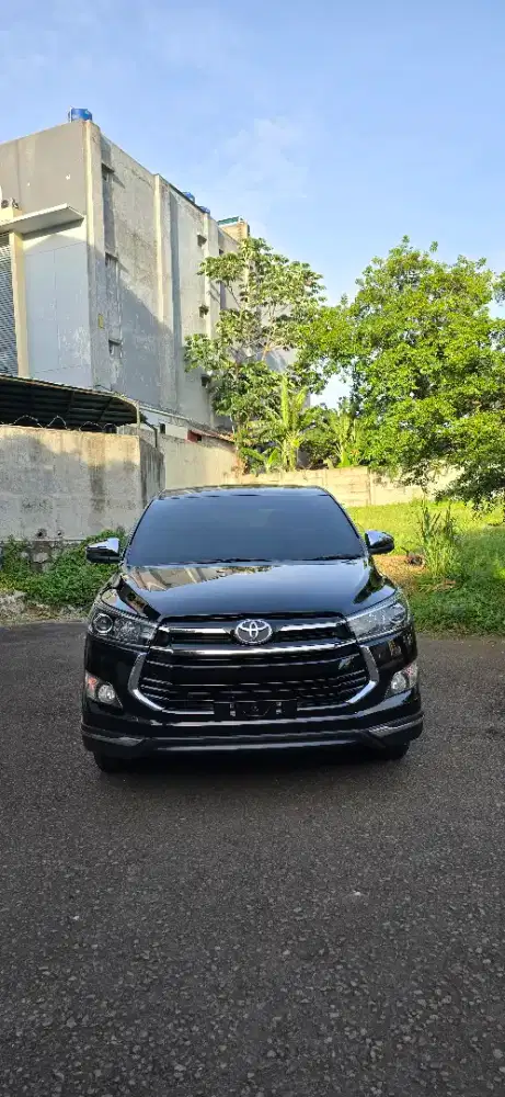TOYOTA INNOVA VENTURER 2020