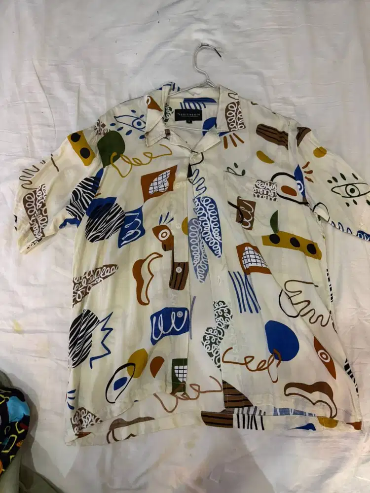 Preloved by Ard - Kemeja pantai pendek krem