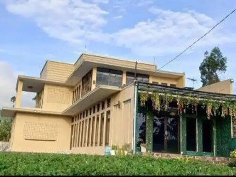 Dijual Villa dan kebun strawbery di rancabali ciwidey view gunung