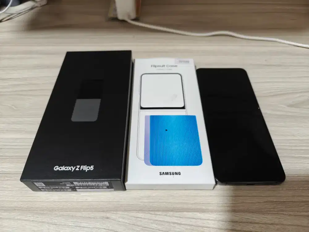 Galaxy Z Flip 5 Black 8/256GB
