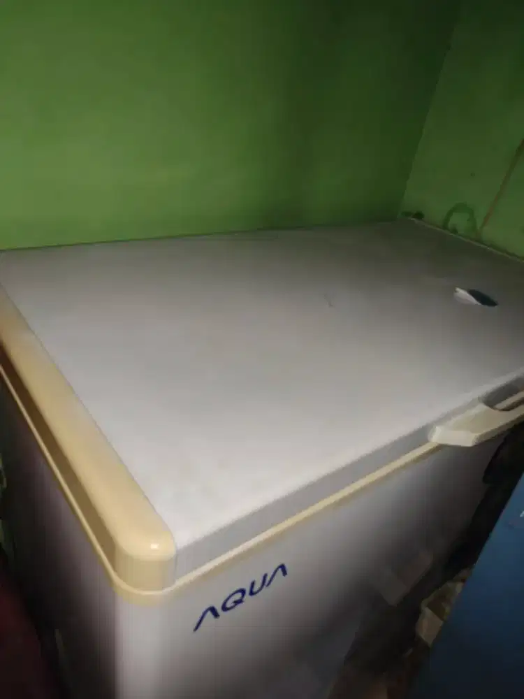 FREEZER AQUA BOX 200L AQF 200W (Second/Bekas)