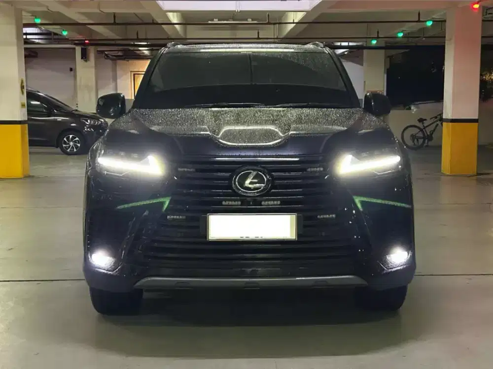 lexus LX 600 2+2 vip 2023 pakaian pribadi