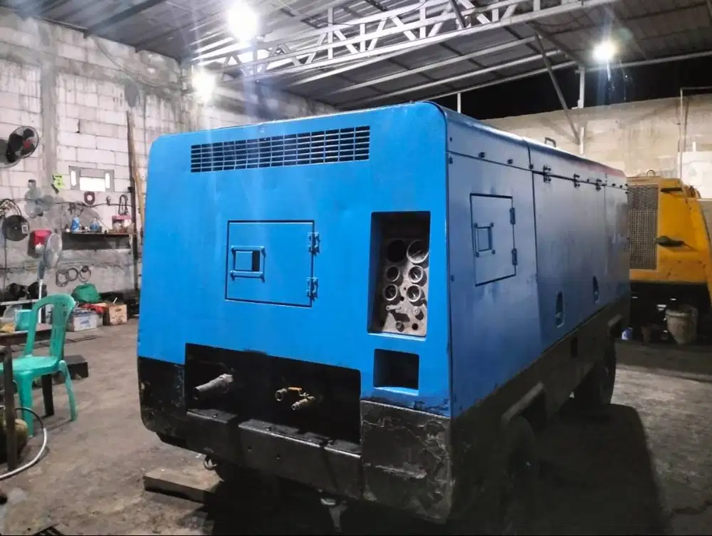 Portable Diesel Screw Compressor - Airman PDS655 cfm - Mesin Kompresor