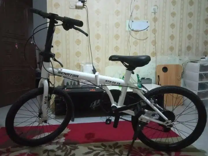 Sepeda Lipat Senator 8 Speed Mulus Nyaris Baru! Harga Nego!