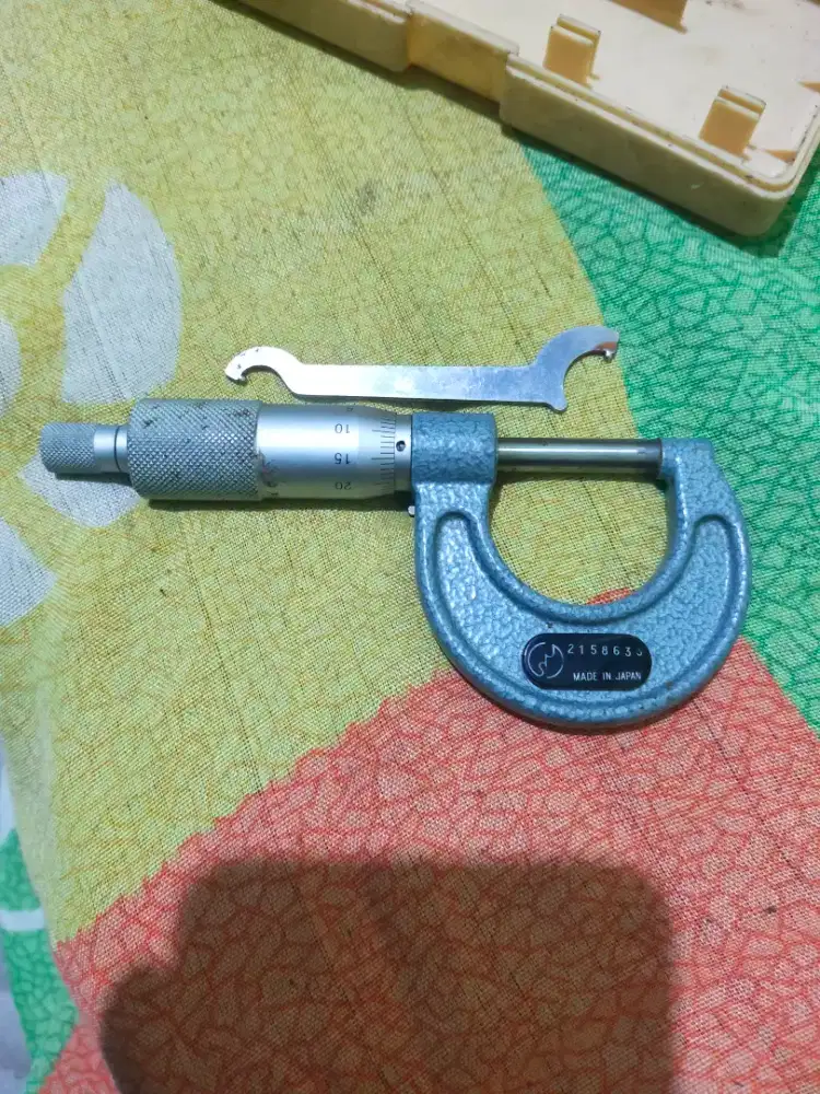 MIKROMETER sekrup