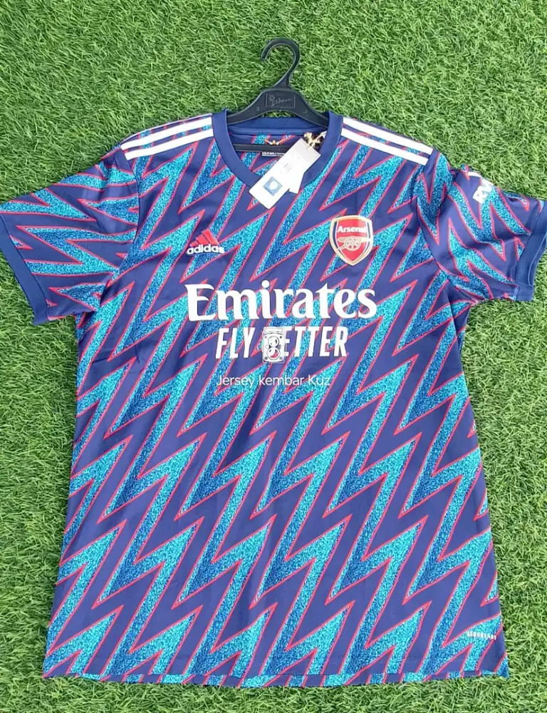 Jersey away arsenal baru