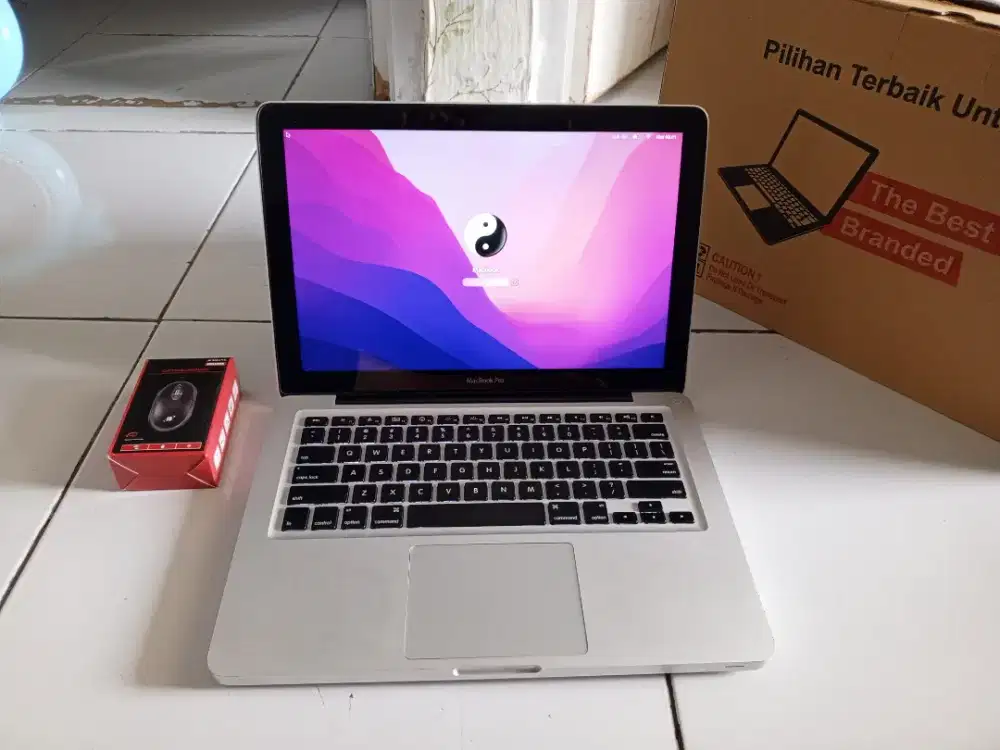 Di jual cepat Macbook normal, ram 8, SSD 128