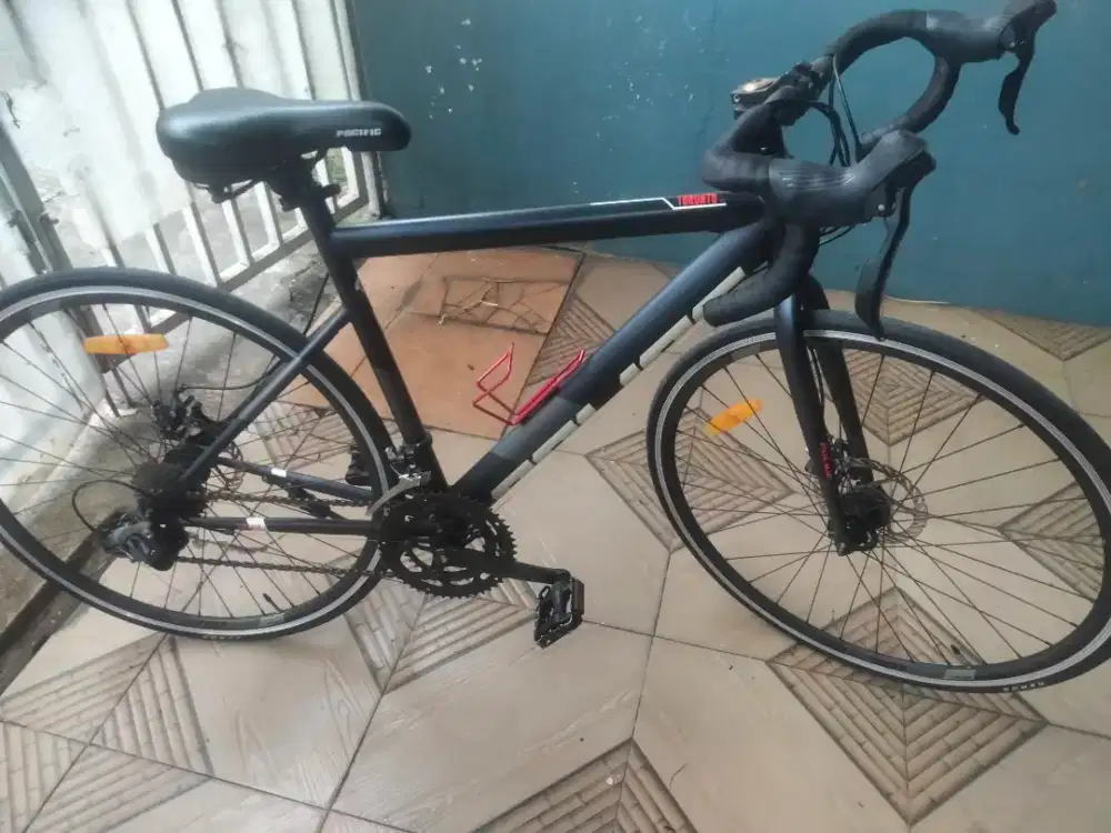 Sepeda roadbike police Toronto black