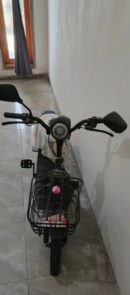 Sepeda listrik bekas uwinfly