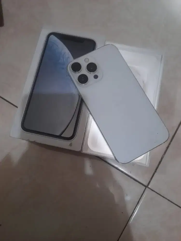 Iphone xr 256gb ibox (bisa tt)