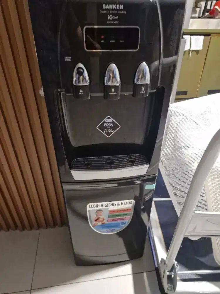 Jual Dispenser Bekas SANKEN Kondisi Apa Adanya 600k Nego