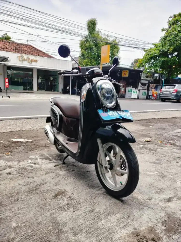 Scoopy 2016 hitam Deva motor
