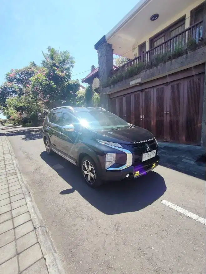 XPANDER CROSS PREMIUM CVT MATIK HITAM 2022