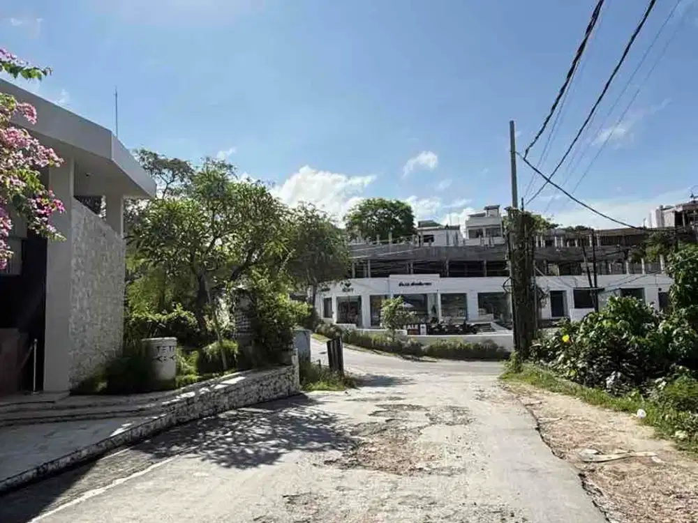 TANAH DISEWAKAN – DEKAT PANTAI PADANG PADANG, PECATU BALI