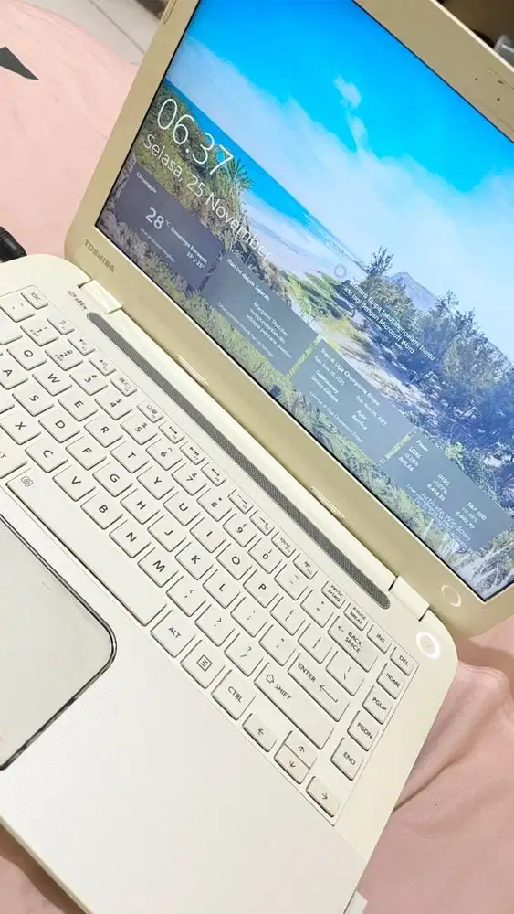 LAPTOP Toshiba Satellite L40-A