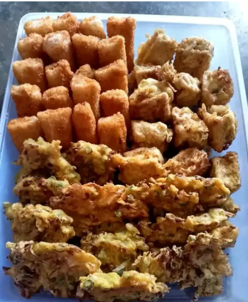 Mitra kerja untuk membuat aneka gorengan