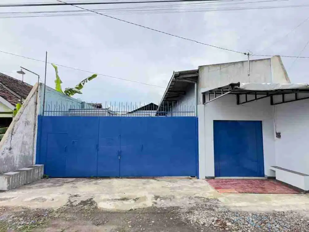 gudang  disewakan  solo akses kontainer