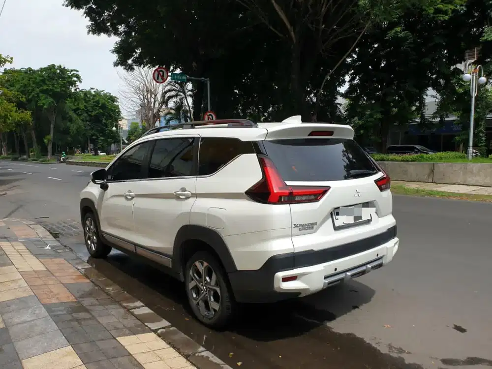 Mitsubishi Xpander Cross Premium Matic 2022 Putih Tgn 1 KM 25 rb ASLI
