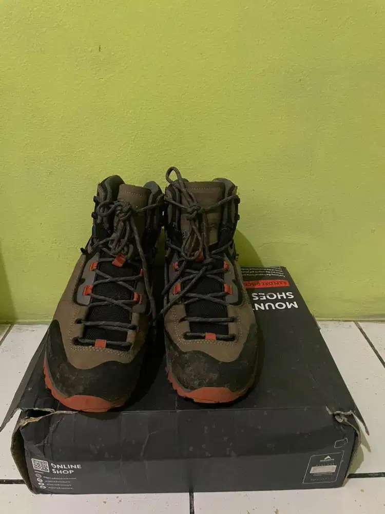 Sepatu Gunung Eiger Mamba Mid Shoes