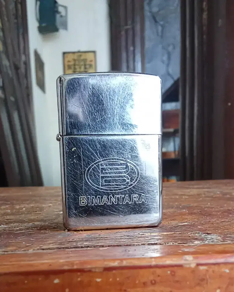 Korek Zippo Bimantara Official Grafir Dua Sisi Tahun 1996 Original