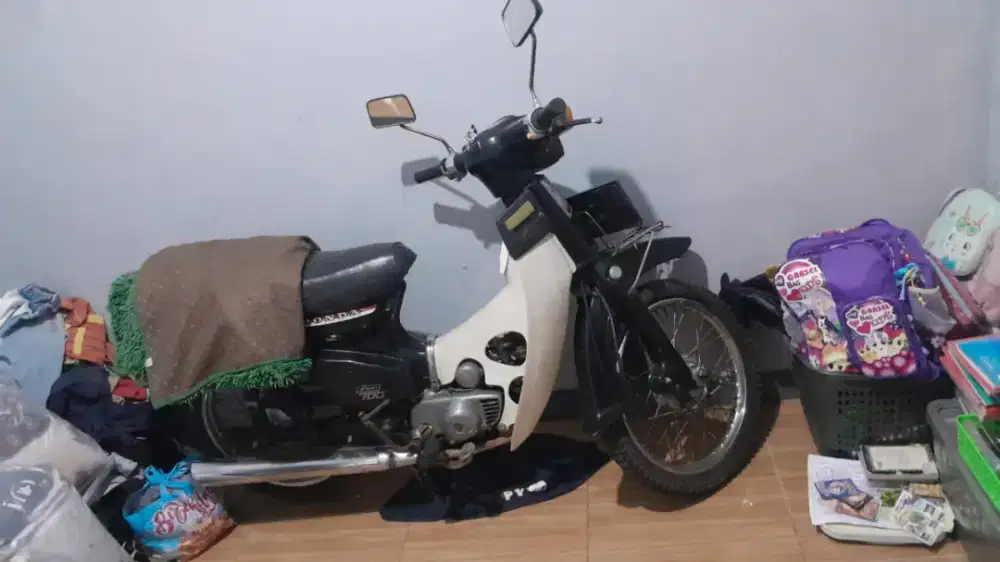 Honda Supercub C700 Tahun 1981